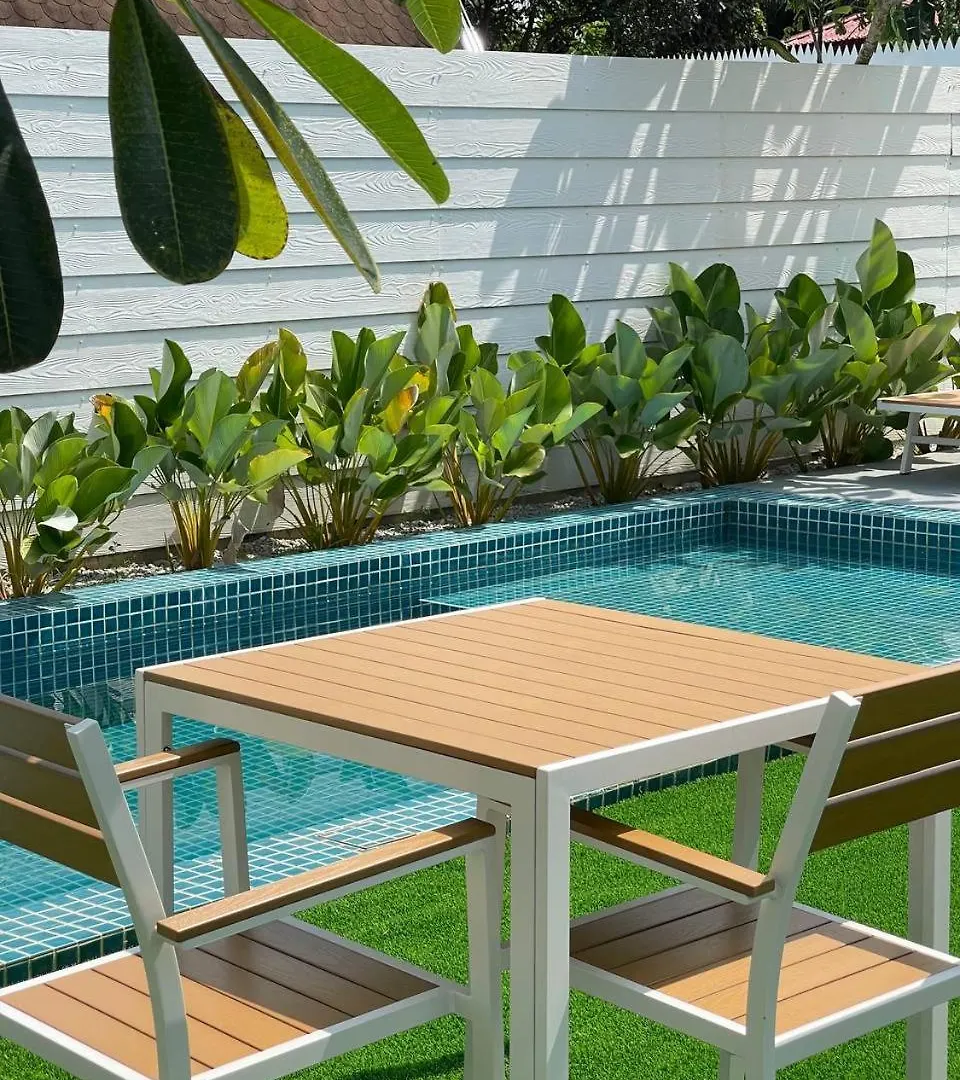 Resort Hotel Found Mansion Pantai Cenang