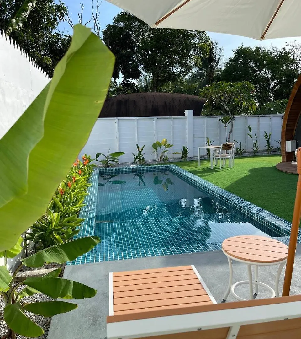 Resort Found Mansion Hotel Pantai Cenang