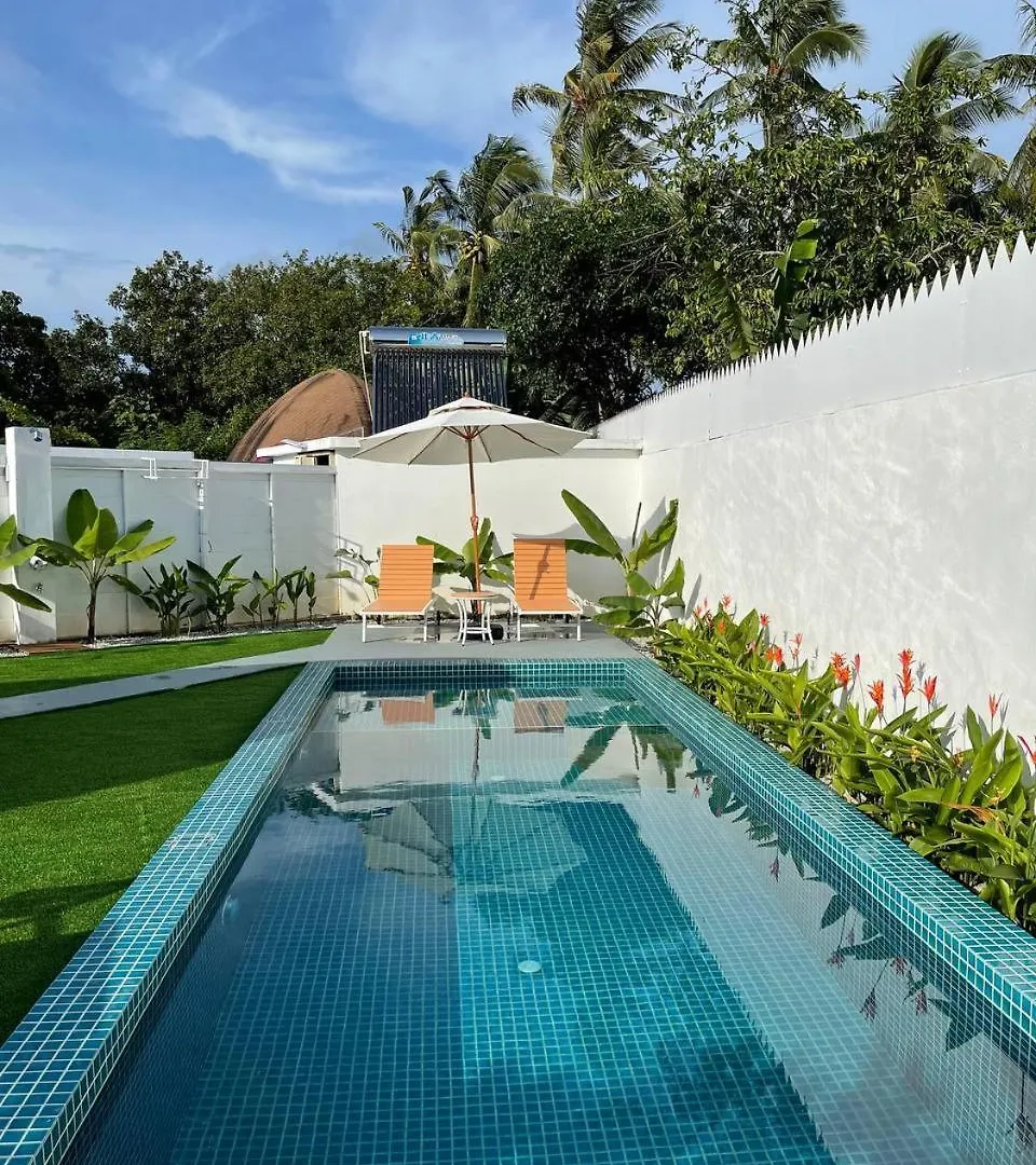 Found Mansion Hotel Pantai Cenang
