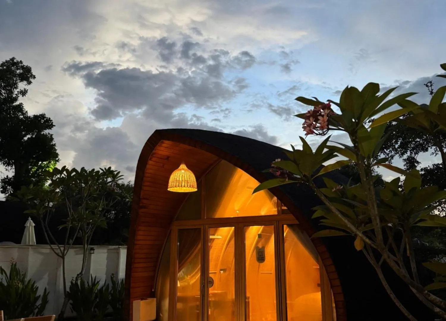Found Mansion Hotel Pantai Cenang